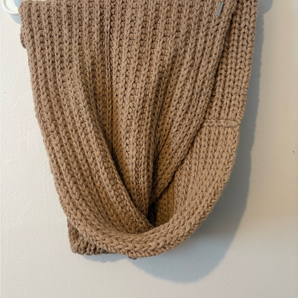 Coach Tan infinity Knit Scarf